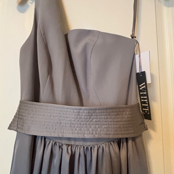 NWT Vera Wang Bridesmaid dress - Picture 3 of 6